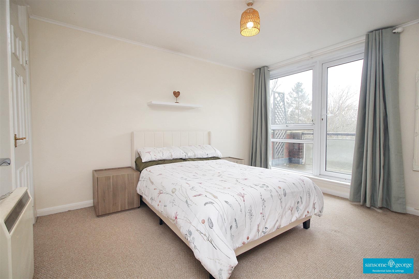 Bath Road, Southcote, Reading